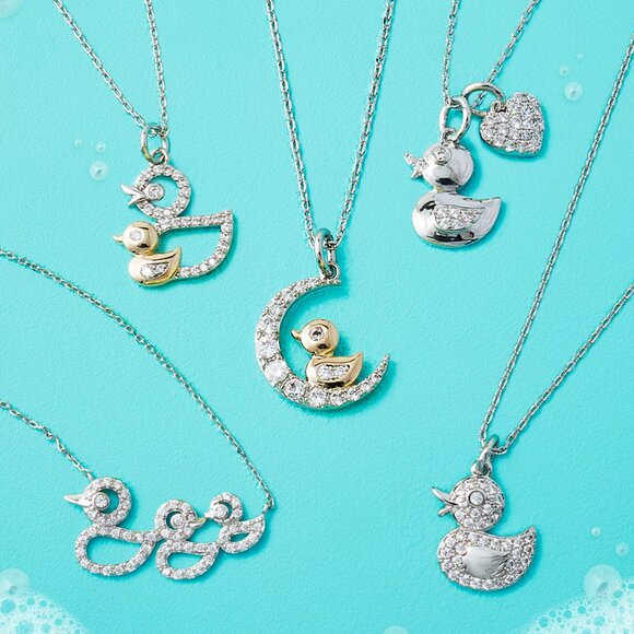 Rubber Ducky Necklace - Charmed Aroma 2021 - Picture 2 of 3